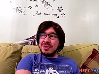 Ben amatör Brit, ilk kez sik yalıyorum