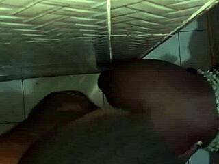 นังร่านสลัมตัวเล็กโดนเย็ดหีกระแทกแรง