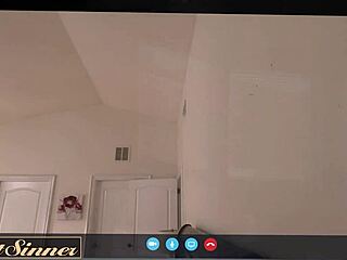 Blondie Aiden Ashley Spreads Tight Pussy For Lucky Mike To Taste And Fuck!