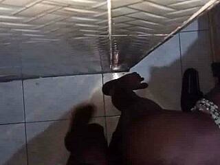 นังร่านสลัมตัวเล็กโดนเย็ดหีกระแทกแรง