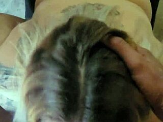 Putita La Chupa Toda Y Se Vomita Encima