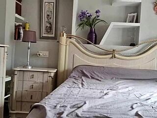 หนุ่มเล่นควยยักษ์ ถูดูดในเรื่องนี้