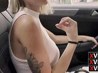 Hei, tämä nuori 18+ italialainen tyttö poimitaan taksista Bukarestissa ja viedään illalliselle, mikä johtaa ulkoseksiin italialaisilla dialogeilla. 😉