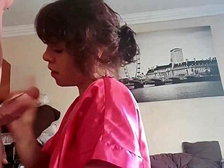 Early morning blowjob and handjob till cumshot