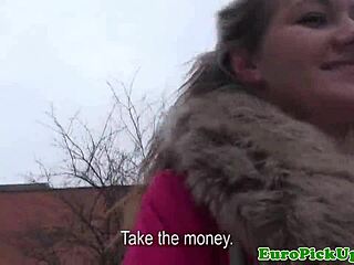 Narik Cewek Euro Muda Seksi buat Creampie Outdoor Seru 😜