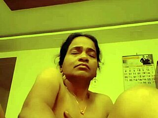 Old Man Fucking Saipriya With Pussy Licking And Cunilingus Muff Diving!