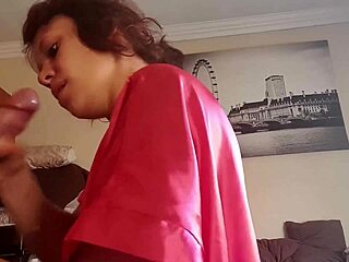 Early morning blowjob and handjob till cumshot