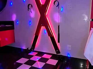 good sex in fetishist's motel, check full on red