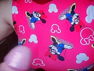 Latina madrastra teen gives hijastro epic oral with happy ending