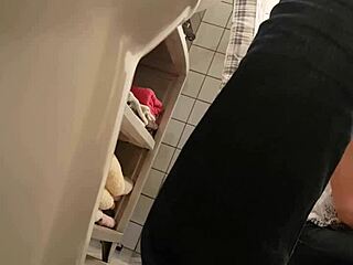 I creampie my lover with my cum all over