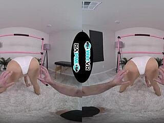 WetVR 极端柔韧 Sophia 性感伸展 VR 色情口交和射精