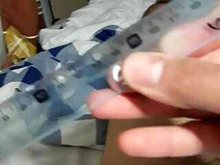 Masturbujem s 15 cm čistého potešenia