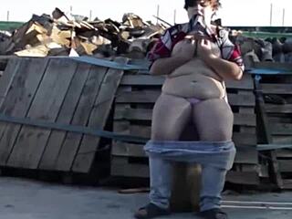 Massage On The Trunk With Claudia Marie