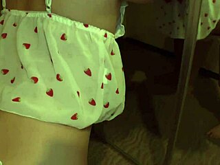 ฉันชอบเย็ดสาวเอเชียสวยน่ารักแรงทุกวัน