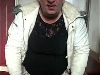 Bisexual Crossdresser Loves Ass To Mouth On Cam