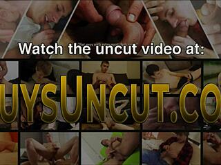 ツインクが熱いセッションで包皮の奥にネバネバ精子を受け止める