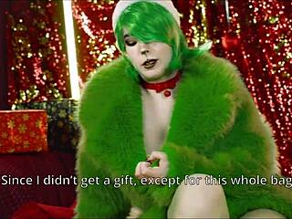 Ugh, MollyRedWolf naik aku keras dengan sepatu natal... panas banget!