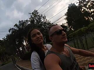 Človeče, moja thajská frajerka mi dá fajku po tréningu, tak dobre!