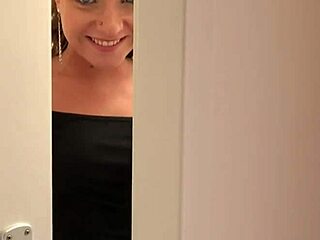 Watch sofi goldfinger in golden pissy scene by vipissy.