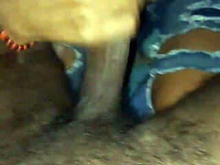 I get wet oral sex from my careless neighbor