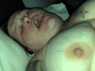 Naughty Girl Explores Fisting Technique