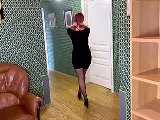 Muscular lover performs cunnilingus then fucks redhead