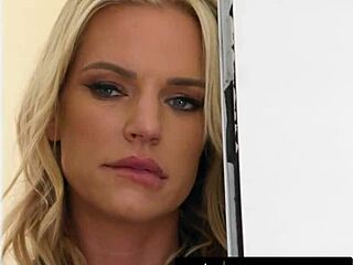 История на Devils Film - сладка тийн 18+ Виолет Стар получава лепкава кумулация в лице докато мащехата гледа