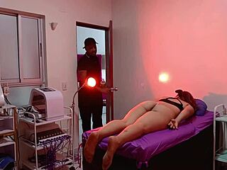 Sexy latina deja que el masajista le folle el co�o-highlight-