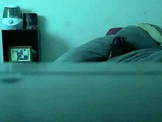 Hey, bu aldatıcı kalçalı genç kız beni amını yemeye yalvardı!