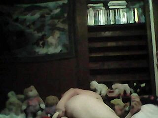 Solo deep insertion with dildo and toys for orgasm on September 17, 2016