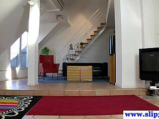 Petite teen 18+ licks pussy in glamorous trio