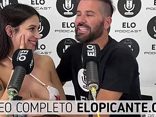 えっと、私の巨乳をスパイシー部屋でたっぷり見せつけ