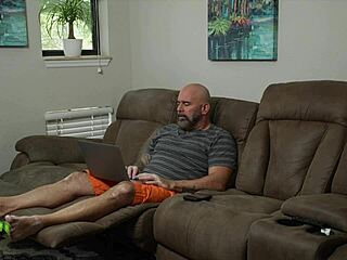 Ghostface Fucks Curvy Tattooed Babe In 4K