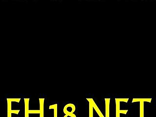 Yo, podívej se na tuhle horkou 18letou medovou, která dnes září!