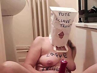 This bdsm slave whore trains herself in a masked session 😏