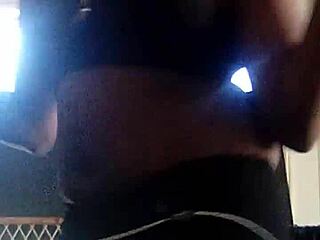 Tristina Millz moves me with her Plain Jane twerk in public!