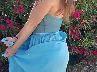 Zavodim striptizom napolju, pokazujem veliku guzu