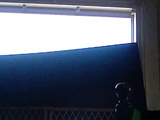 Tristina Millz moves me with her Plain Jane twerk in public!