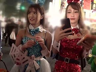 Ero Tavşan Kız Shibuya'da Mutlu Tek Gece Seks İçin İniyor