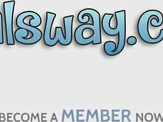 Jade Bakers frekke tunge jobber på Lena Pauls fitte på null komma niks