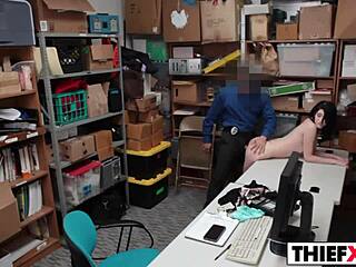 Lp office teaches foxy cutie thief very quick lesson