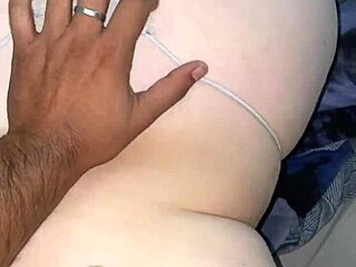 라티나 여친이 친구 정액 빨고 박아