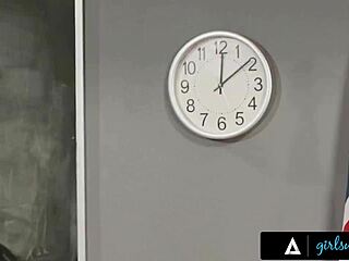 Eliza ibarra's best lesbian fingering scenes