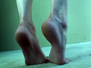 rosie, the leg goddess, teases with wrinkled feet in erotic display