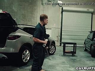 Brandon Anderson Gets Assfucked By Bodybuilder In Hardcore Anal Scene