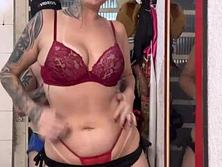 Blonde With Brown Eyes Gets Pussy Gaping And Muff Diving With Tan Lines