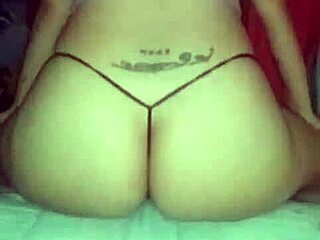 Soy una zorrita buscando vergas ricas para coger bien