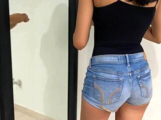 Моята Херманестра ме дразни, докато не я взема здраво