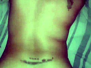 Soy una zorrita buscando vergas ricas para coger bien