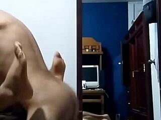 Young Twink Meets Horny Guy From Grindr